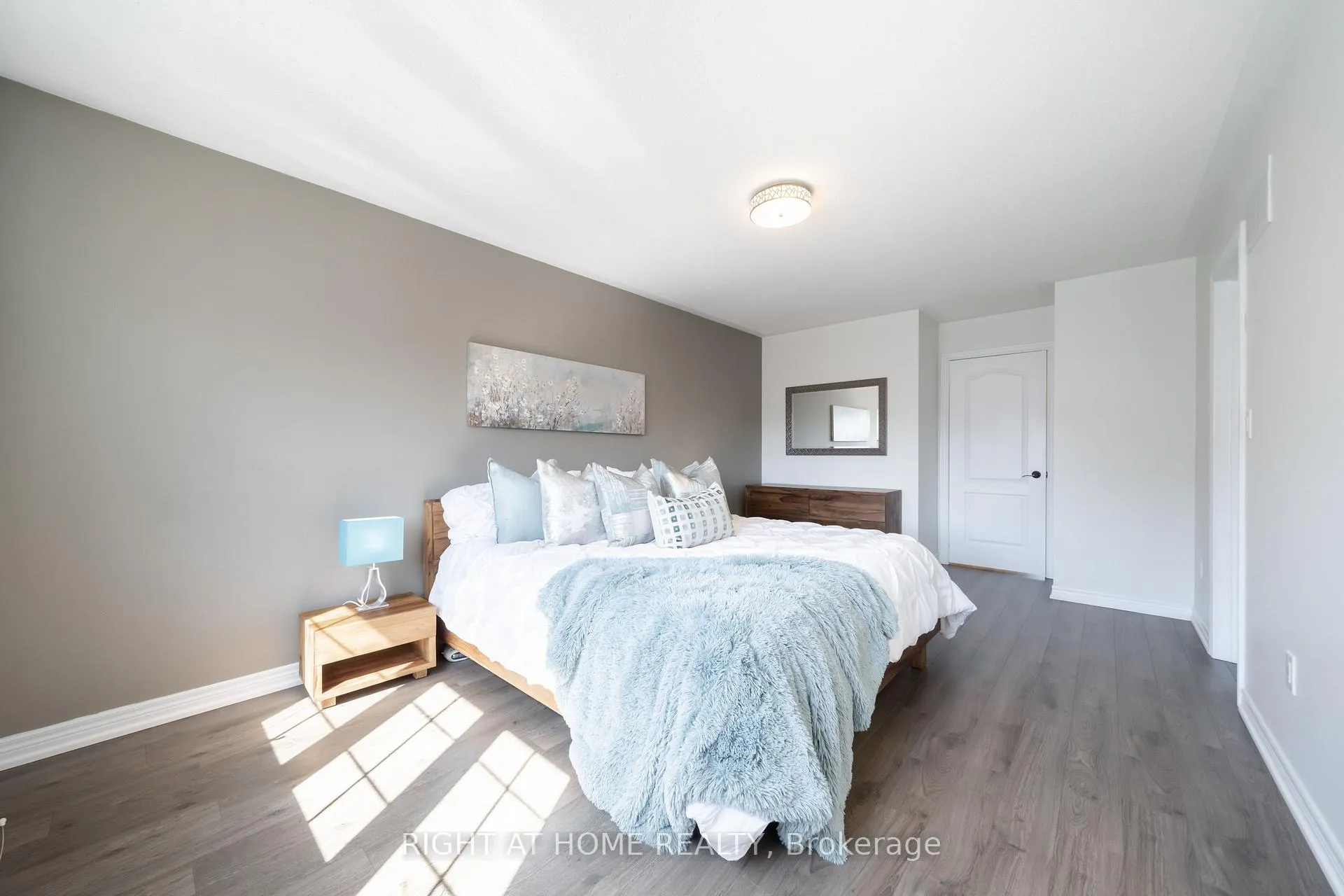 Photo 28 of 14 Lady Loretta Lane, Vaughan, Patterson — HOMEH