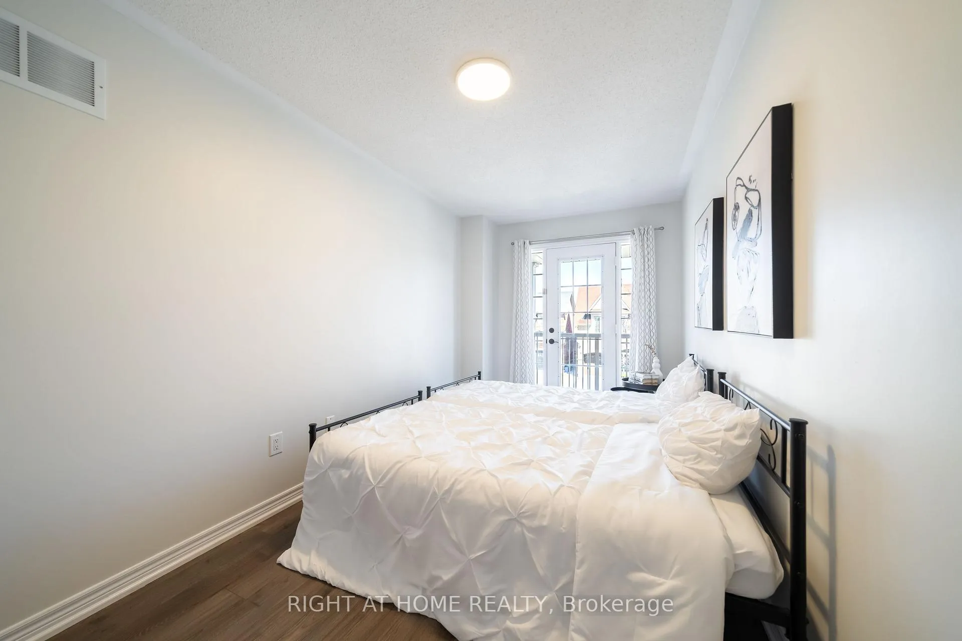 Photo 31 of 14 Lady Loretta Lane, Vaughan, Patterson — HOMEH
