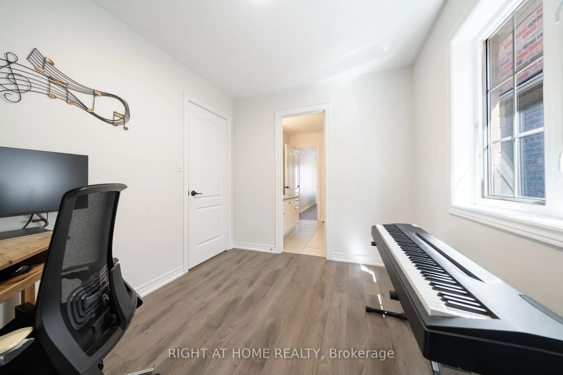Photo 35 of 14 Lady Loretta Lane, Vaughan, Patterson — HOMEH