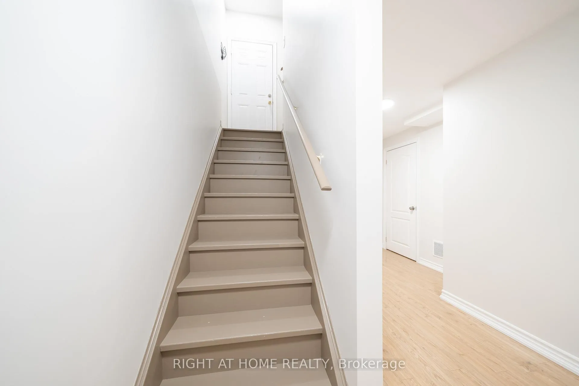 Photo 38 of 14 Lady Loretta Lane, Vaughan, Patterson — HOMEH