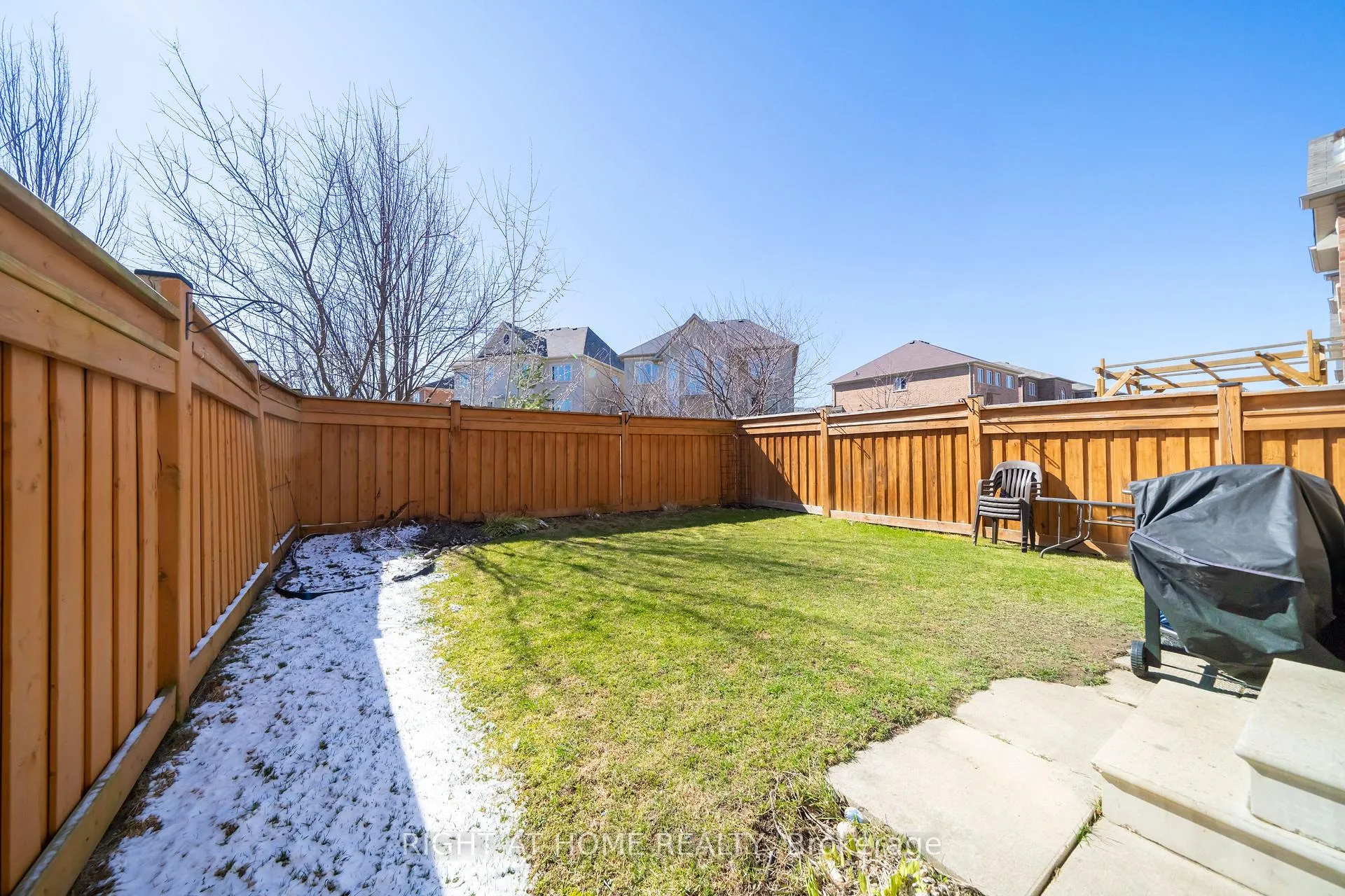 Photo 45 of 14 Lady Loretta Lane, Vaughan, Patterson — HOMEH
