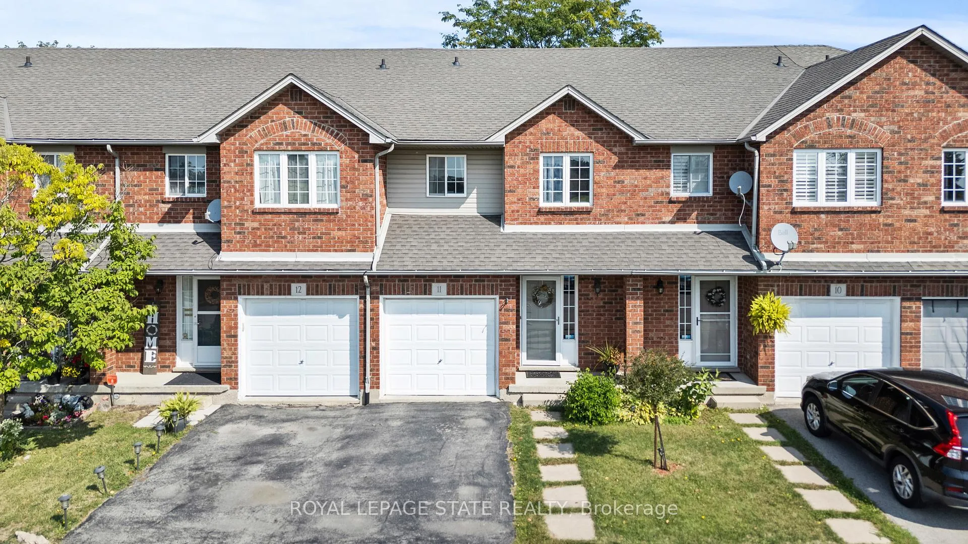 Photo 2 of Unit 11, 1860 Upper Gage Avenue, Hamilton, Allison — HOMEH