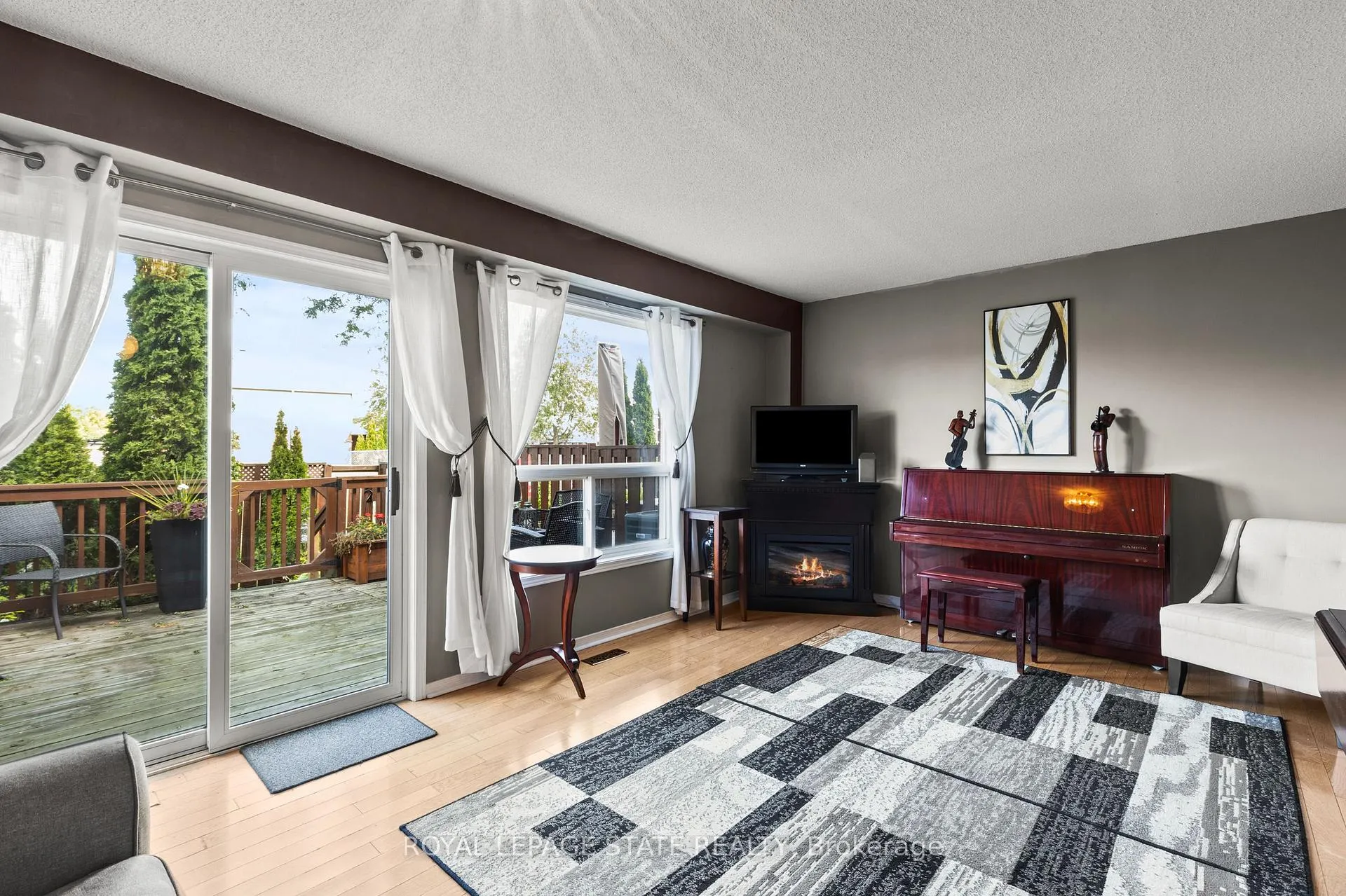 Photo 13 of Unit 11, 1860 Upper Gage Avenue, Hamilton, Allison — HOMEH