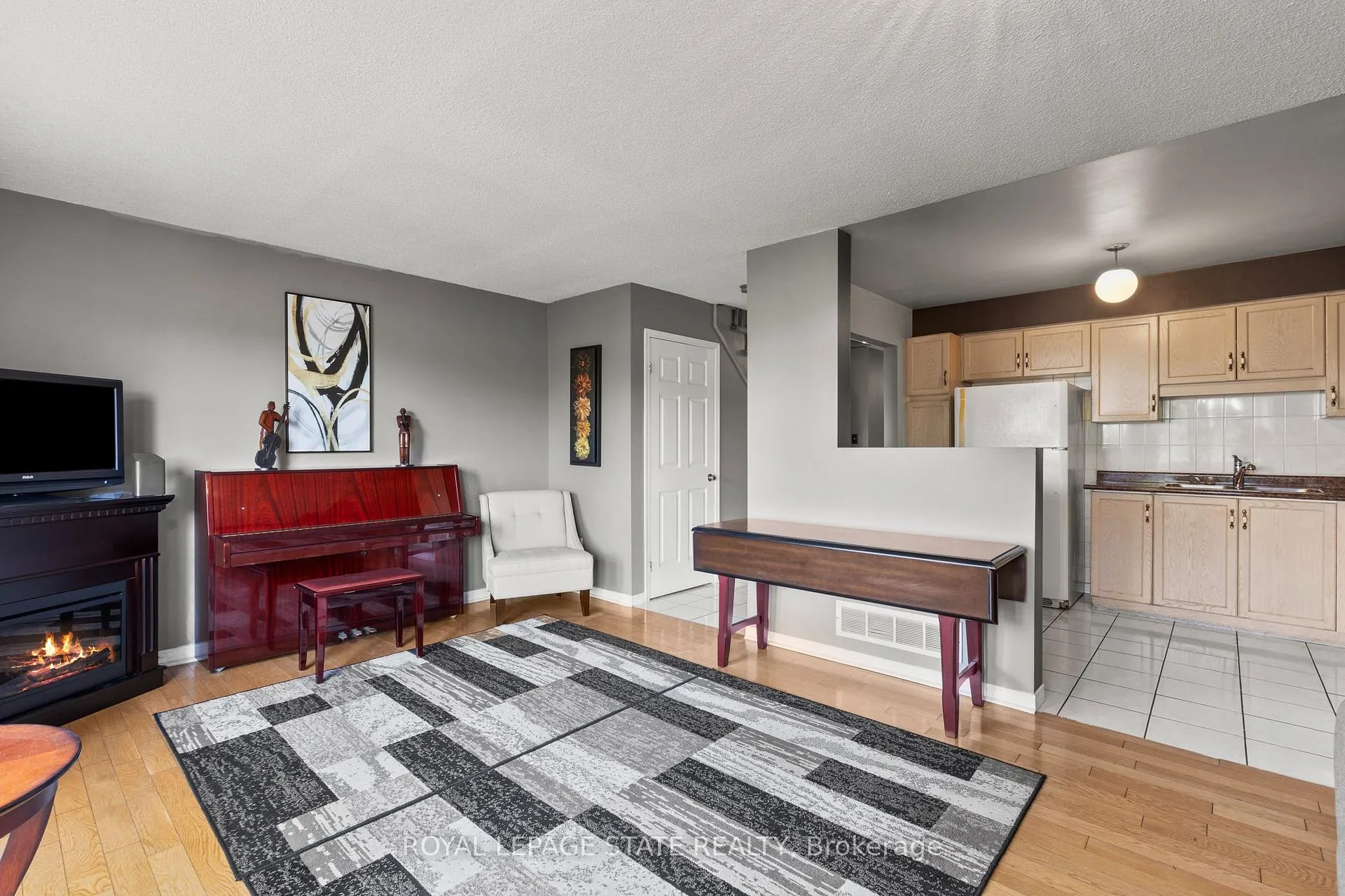 Photo 14 of Unit 11, 1860 Upper Gage Avenue, Hamilton, Allison — HOMEH