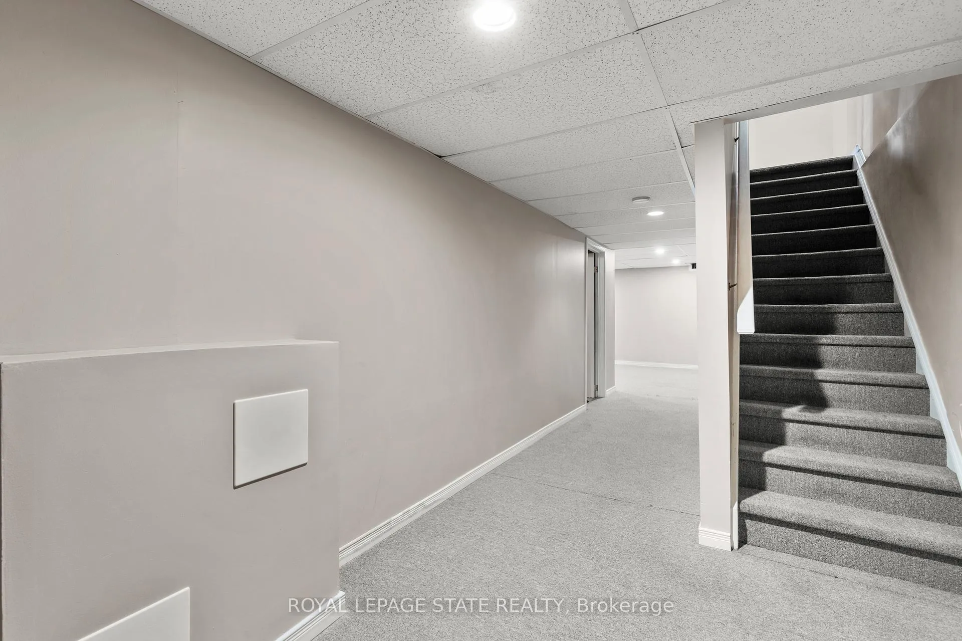 Photo 31 of Unit 11, 1860 Upper Gage Avenue, Hamilton, Allison — HOMEH