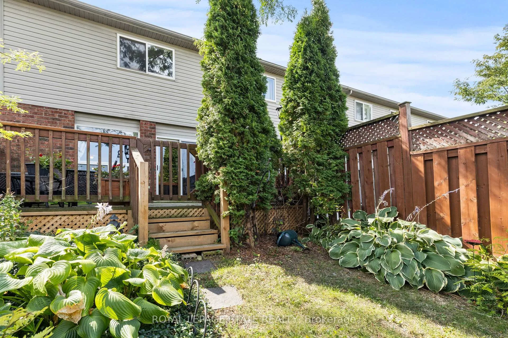 Photo 42 of Unit 11, 1860 Upper Gage Avenue, Hamilton, Allison — HOMEH