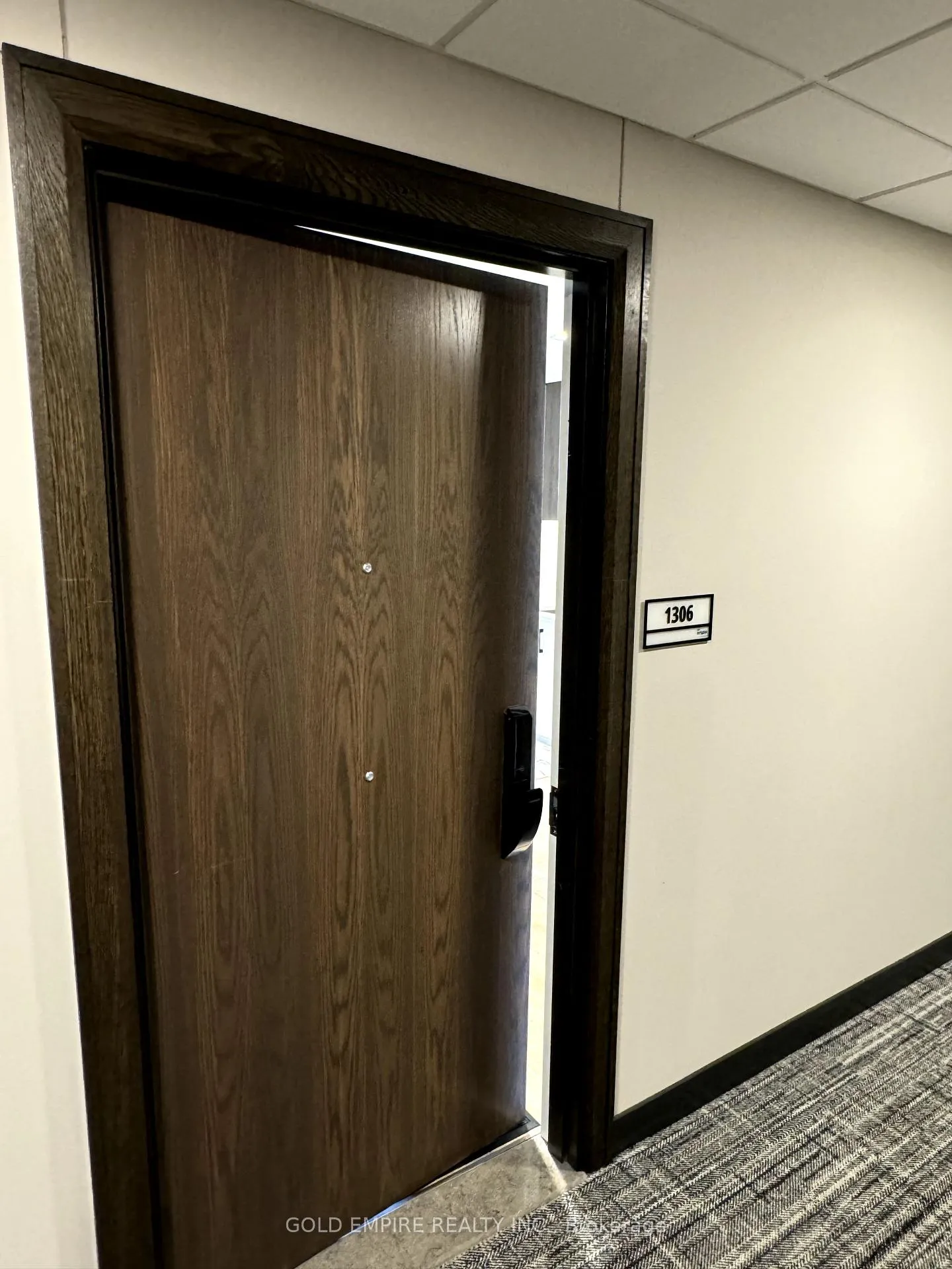 Photo 6 of Unit 1306, 741 King Street, Kitchener — HOMEH