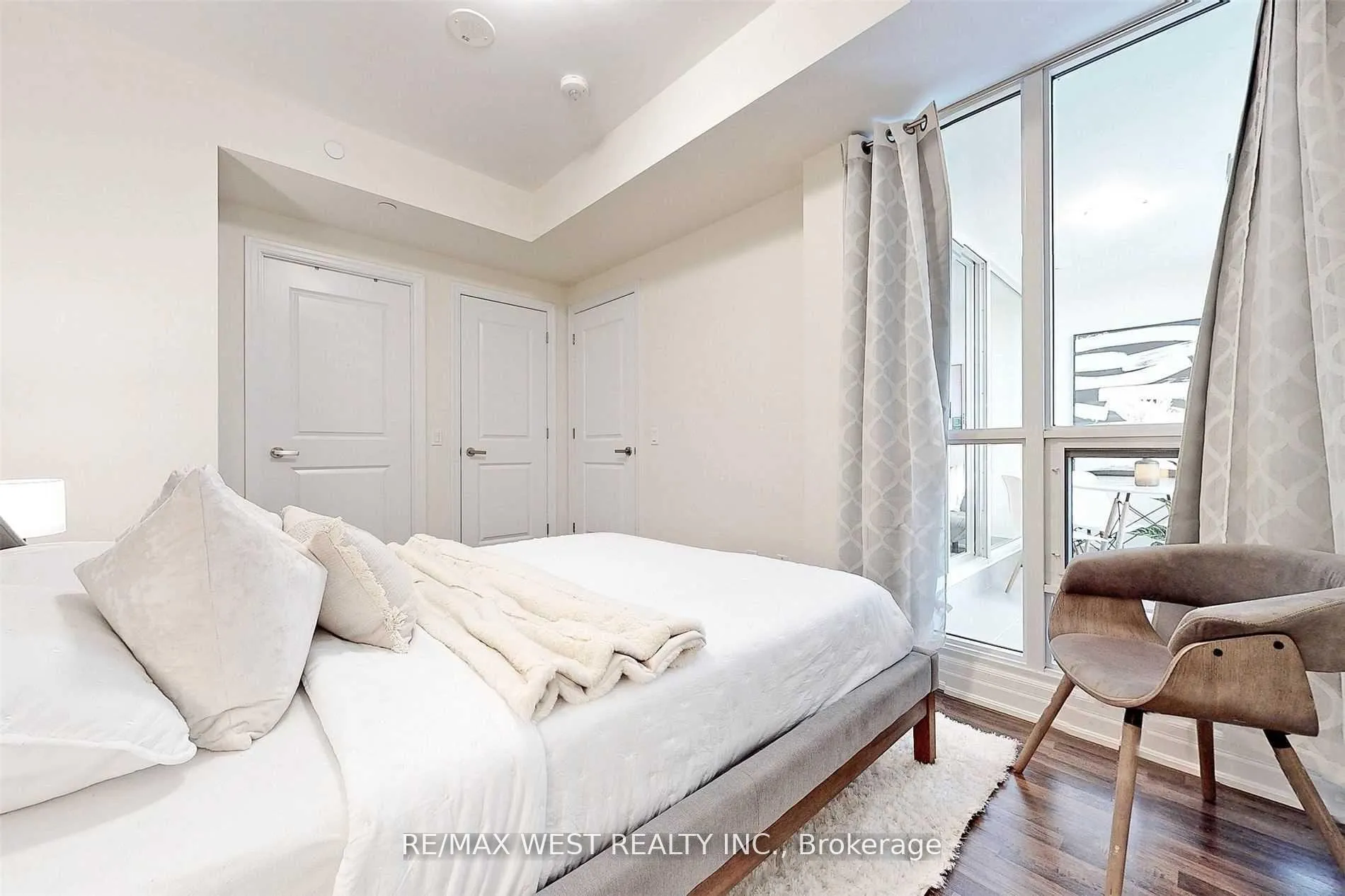 Photo 13 of Unit 301, 9085 Jane Street, Vaughan, Concord — HOMEH