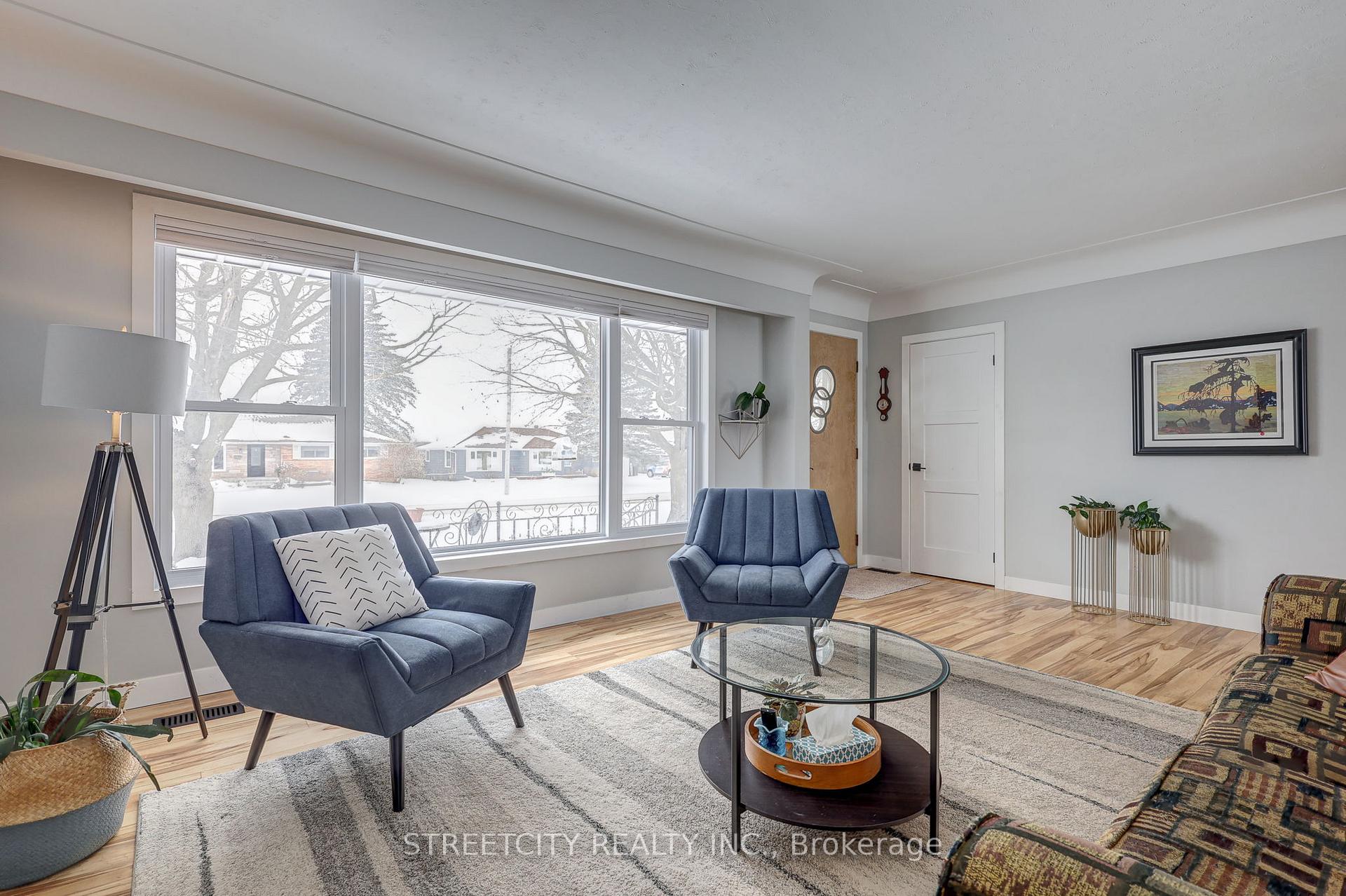 Photo 11 of 37 Lyndale Avenue, Central Elgin, Rural Central Elgin — HOMEH