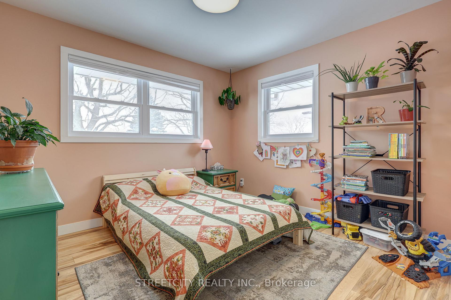 Photo 23 of 37 Lyndale Avenue, Central Elgin, Rural Central Elgin — HOMEH