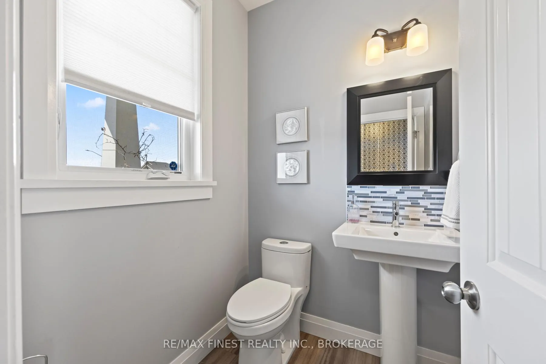 Photo 10 of 157 Islandview Drive, Loyalist, Amherstview — HOMEH