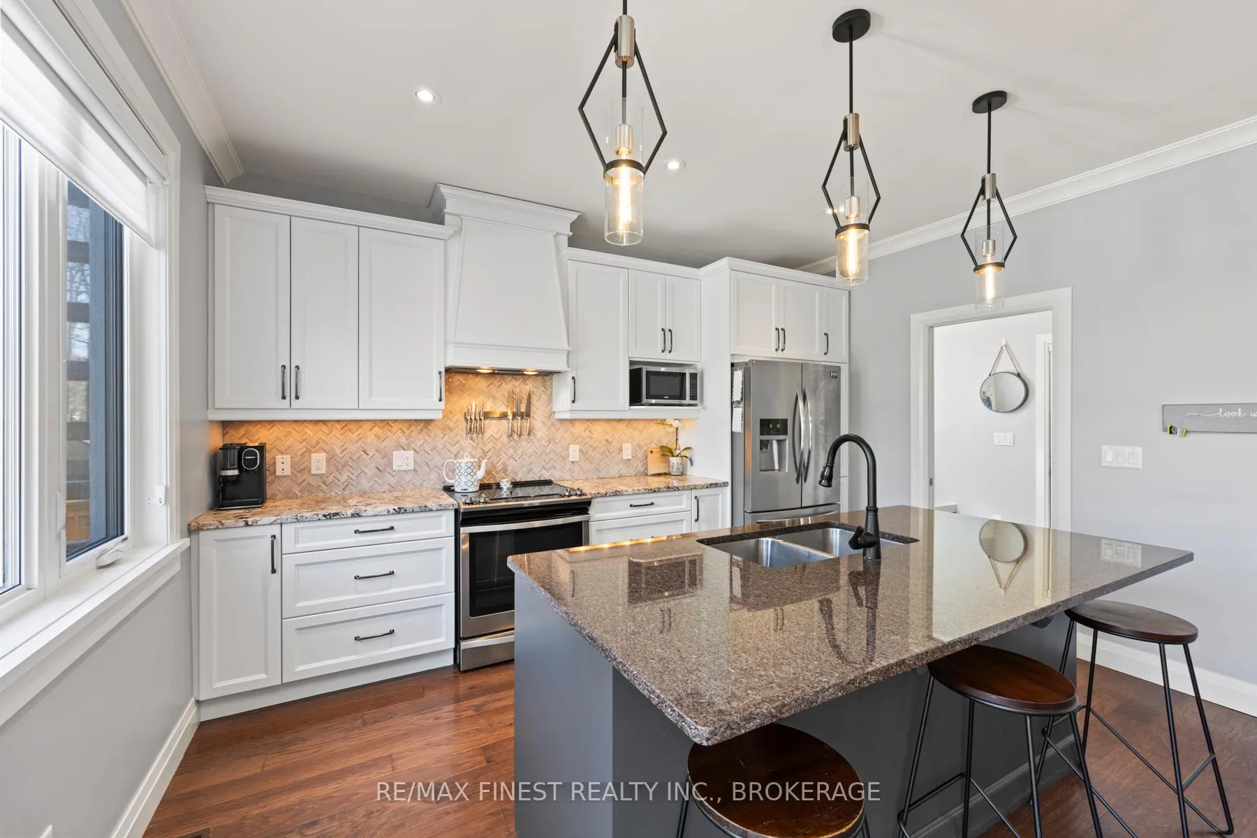 Photo 19 of 157 Islandview Drive, Loyalist, Amherstview — HOMEH