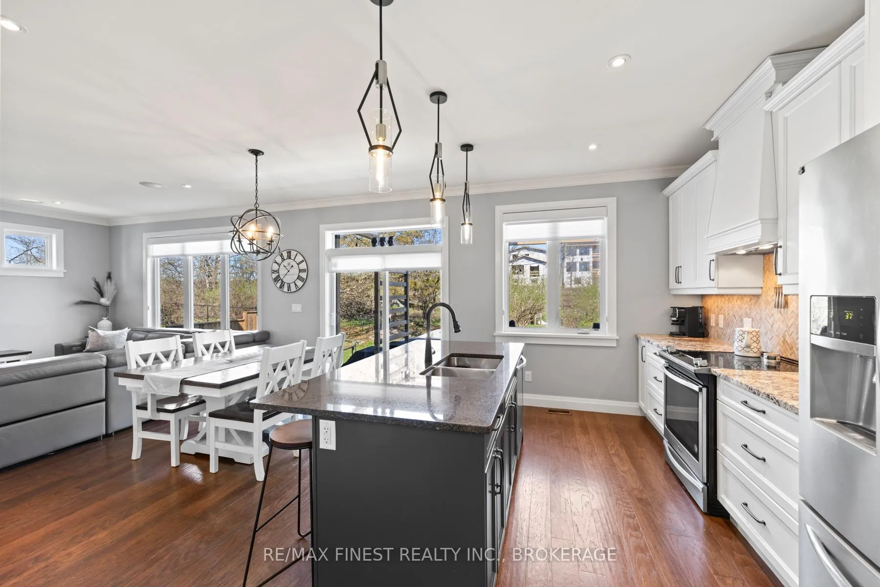 Photo 21 of 157 Islandview Drive, Loyalist, Amherstview — HOMEH