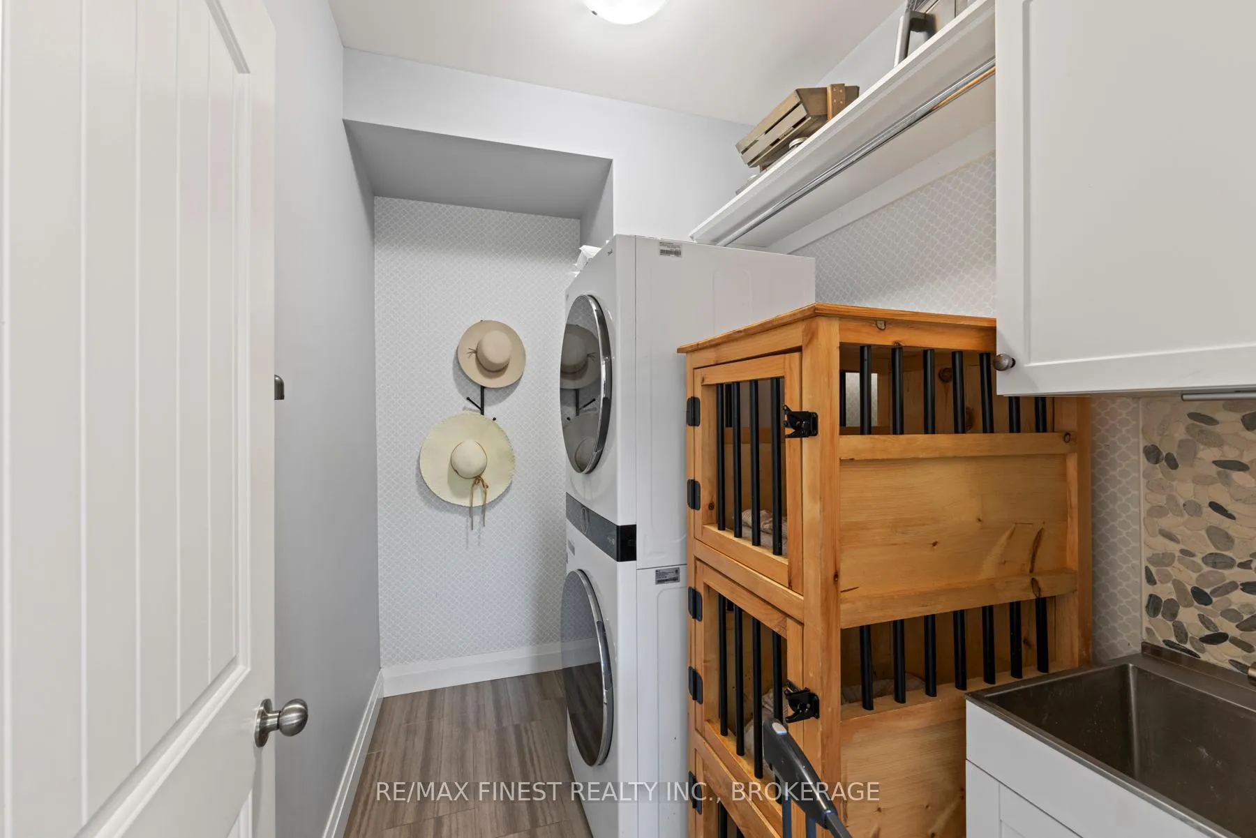 Photo 23 of 157 Islandview Drive, Loyalist, Amherstview — HOMEH