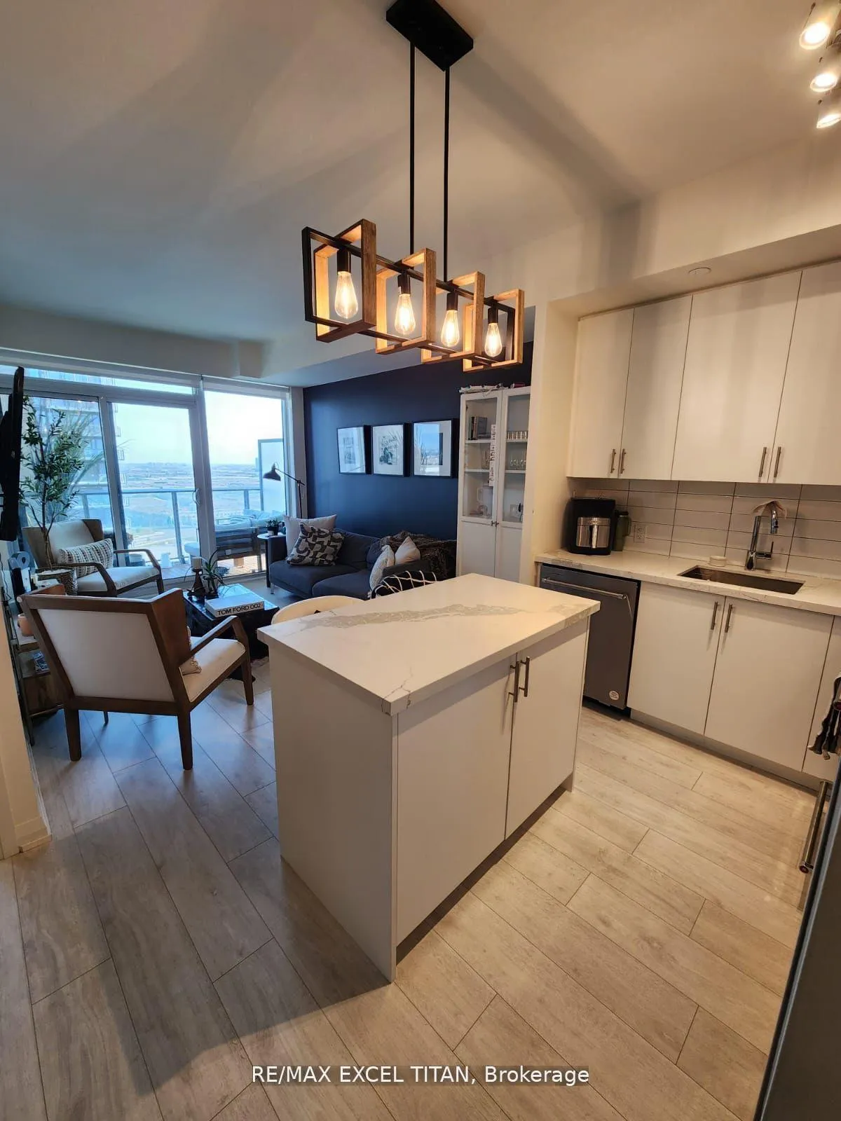Photo 12 of Unit 1617, 9000 Jane Street, Vaughan, Concord — HOMEH