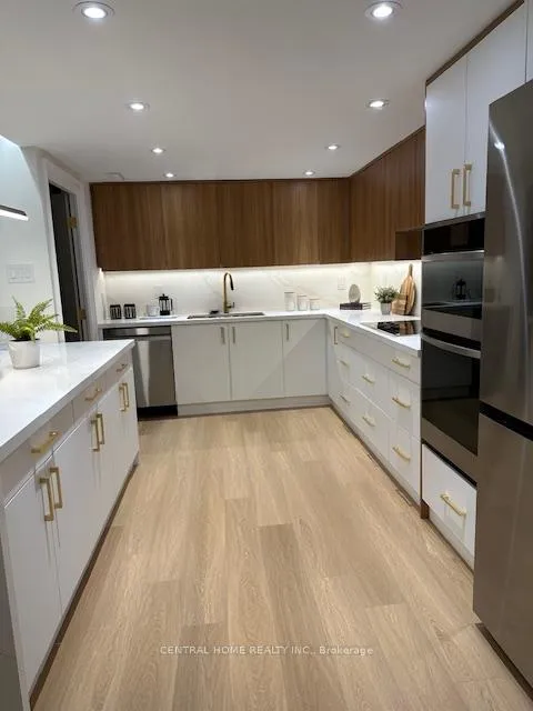 Photo 6 of Unit 807, 3900 Yonge Street, Toronto, Bedford Park-Nortown — HOMEH