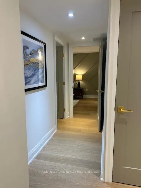 Photo 8 of Unit 807, 3900 Yonge Street, Toronto, Bedford Park-Nortown — HOMEH