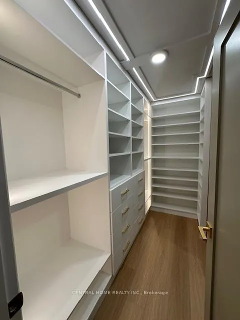 Photo 12 of Unit 807, 3900 Yonge Street, Toronto, Bedford Park-Nortown — HOMEH