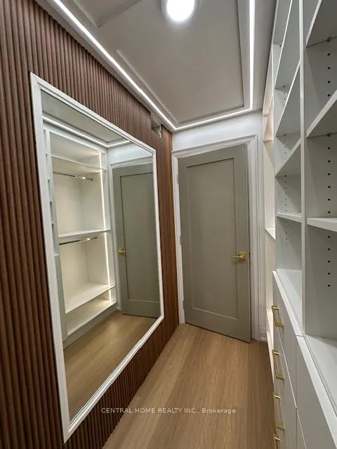 Photo 13 of Unit 807, 3900 Yonge Street, Toronto, Bedford Park-Nortown — HOMEH
