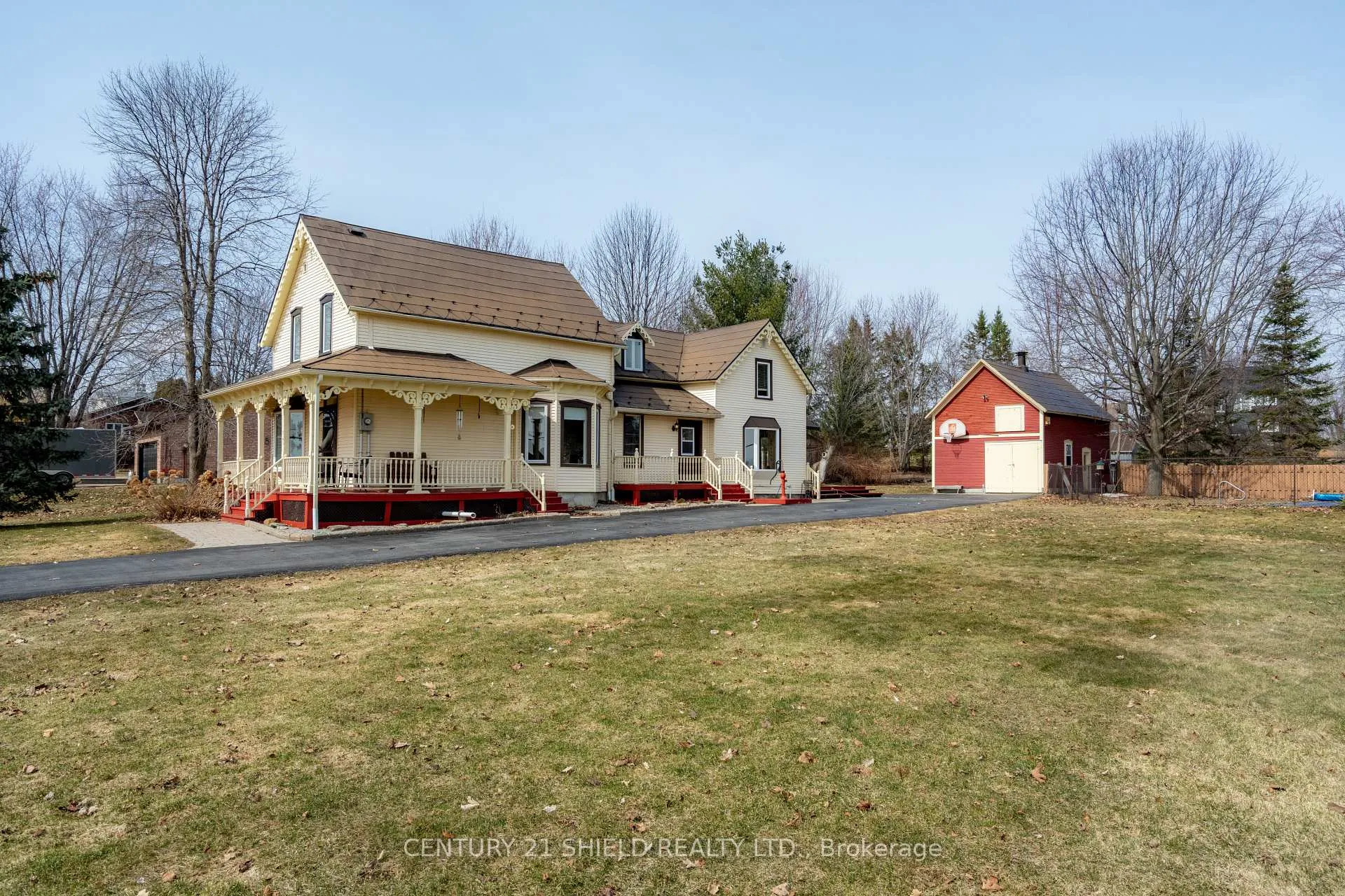 Photo 2 of 19143 County Rd 2, South Glengarry, South Glengarry (Charlottenburgh) Twp — HOMEH