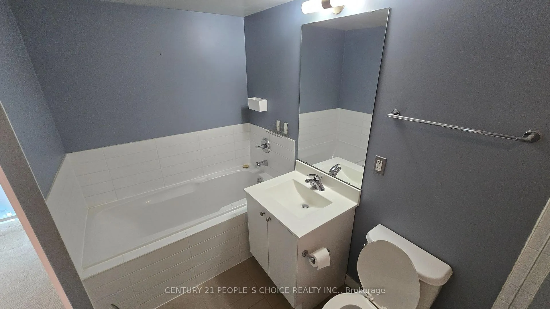 Photo 19 of Unit 2508, 155 Legion Road N, Etobicoke, Mimico — HOMEH