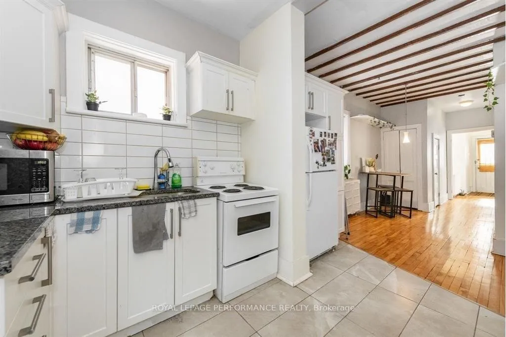 Photo 7 of Unit A, 721 Cooper Street, Ottawa, Ottawa Centre — HOMEH