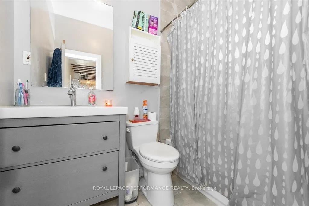 Photo 12 of Unit A, 721 Cooper Street, Ottawa, Ottawa Centre — HOMEH
