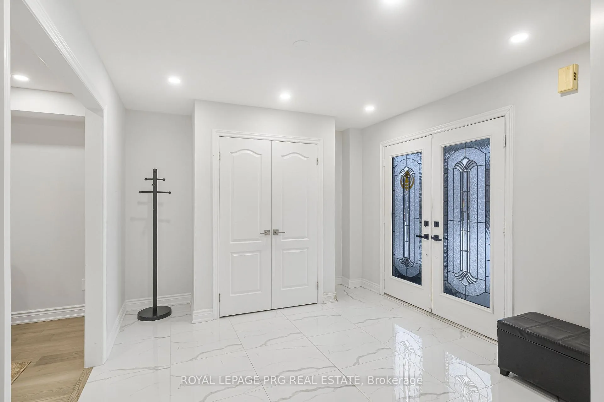 Photo 4 of 226 Mountainberry Road, Brampton, Sandringham-Wellington — HOMEH
