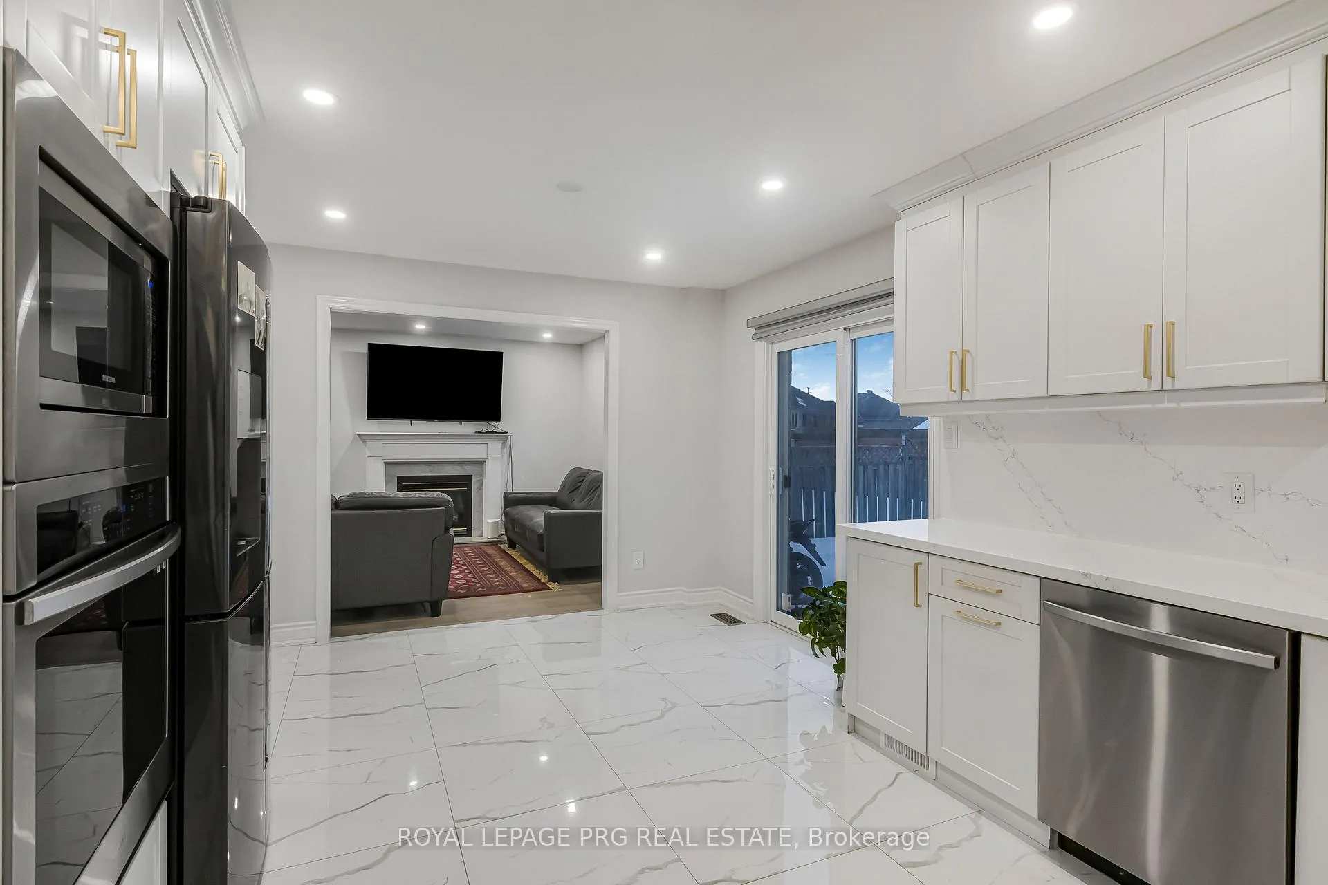 Photo 13 of 226 Mountainberry Road, Brampton, Sandringham-Wellington — HOMEH