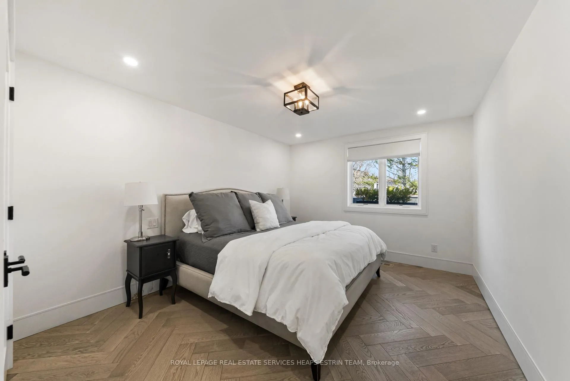 Photo 35 of 94 Binscarth Road, Toronto, Rosedale-Moore Park — HOMEH