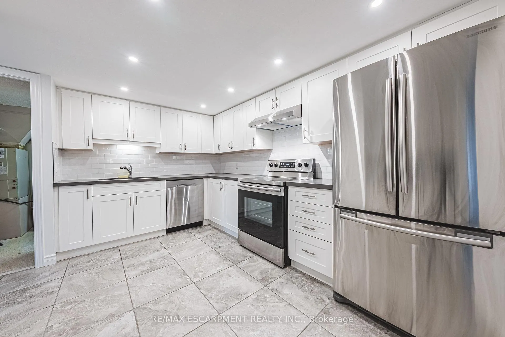 Photo 15 of Unit 215, 150 Wilson Street W, Hamilton, Ancaster — HOMEH
