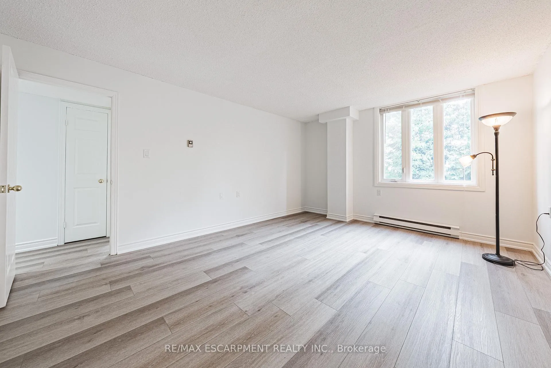 Photo 24 of Unit 215, 150 Wilson Street W, Hamilton, Ancaster — HOMEH