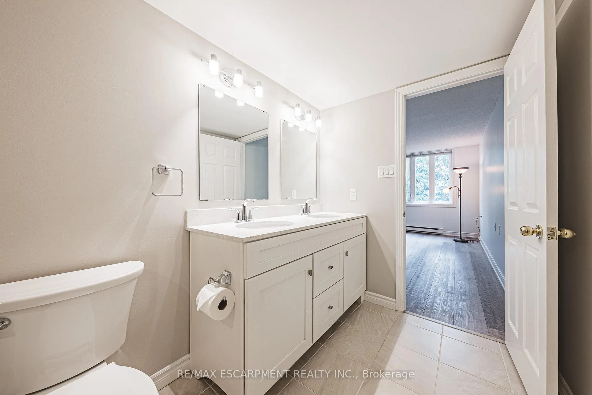 Photo 27 of Unit 215, 150 Wilson Street W, Hamilton, Ancaster — HOMEH
