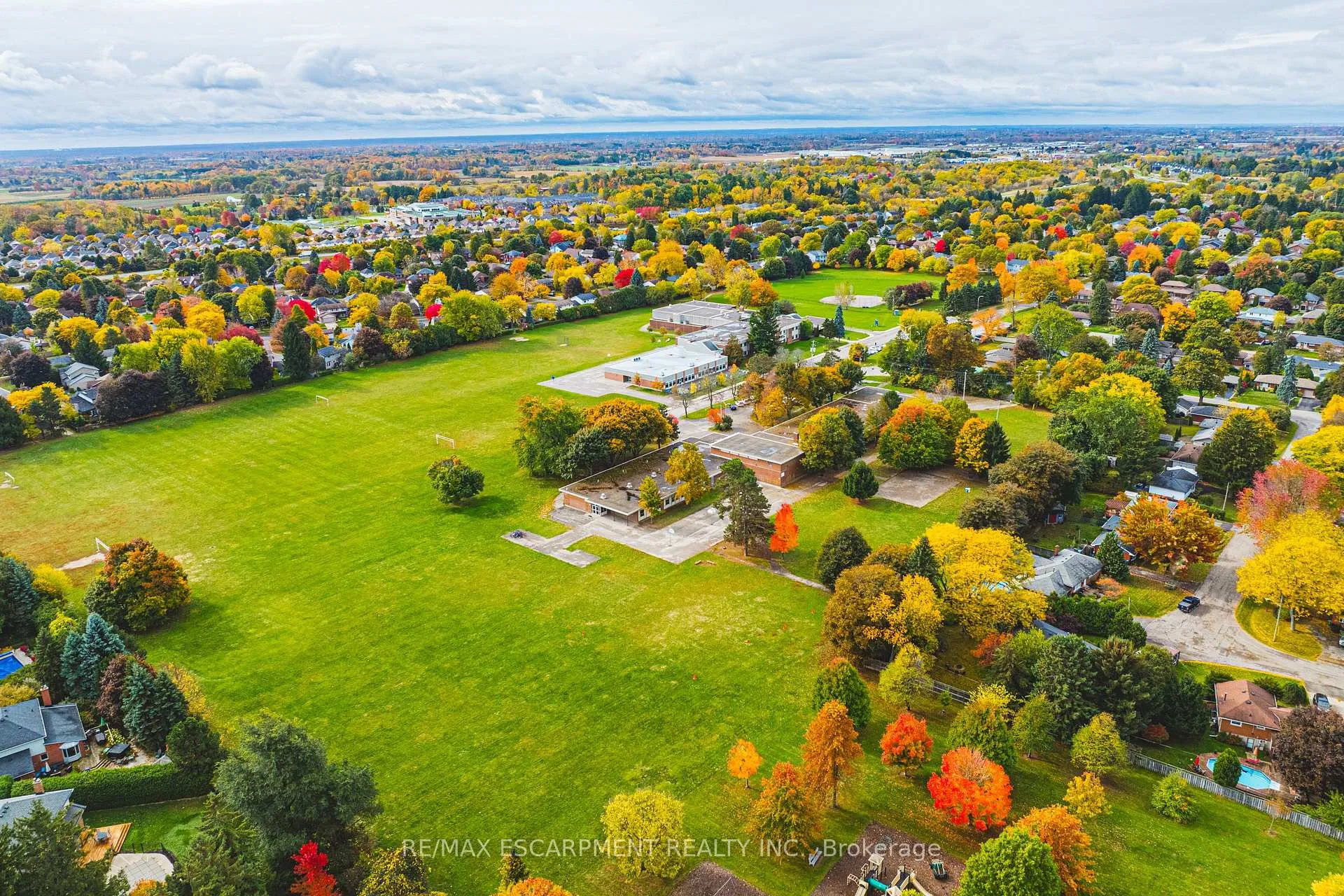 Photo 39 of Unit 215, 150 Wilson Street W, Hamilton, Ancaster — HOMEH