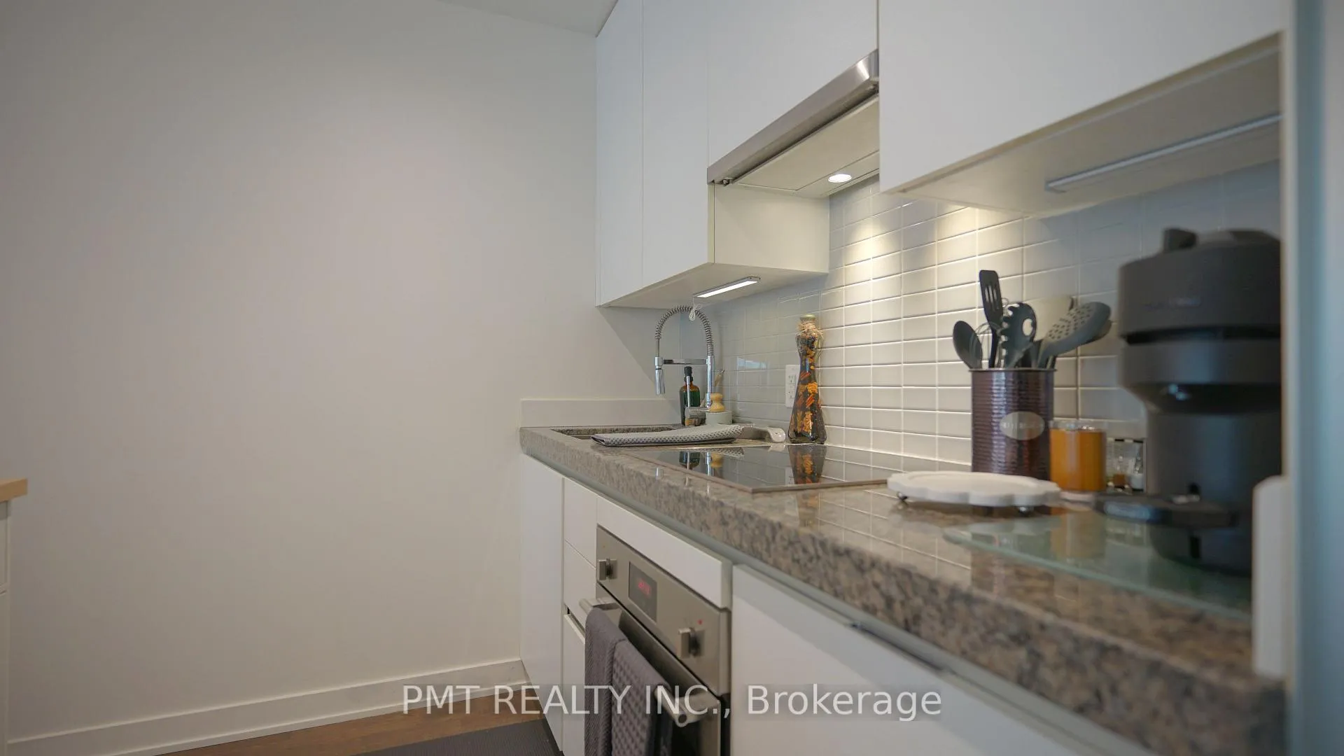 Photo 17 of Unit 709, 629 King Street W, Toronto, Waterfront Communities — HOMEH
