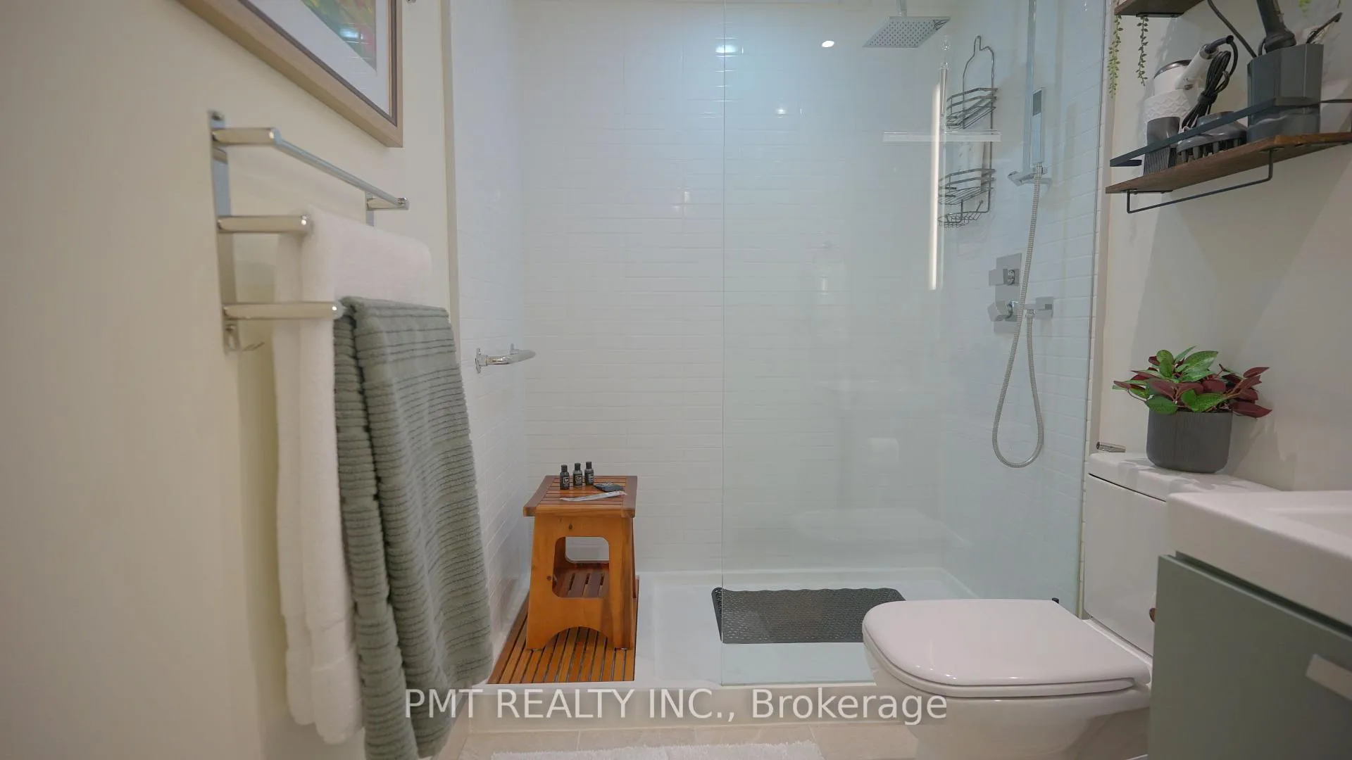 Photo 22 of Unit 709, 629 King Street W, Toronto, Waterfront Communities — HOMEH