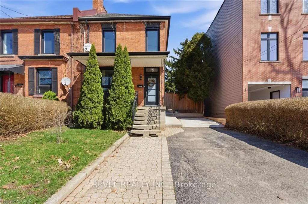 Photo 2 of 47 Wood Street E, Hamilton, North End — HOMEH