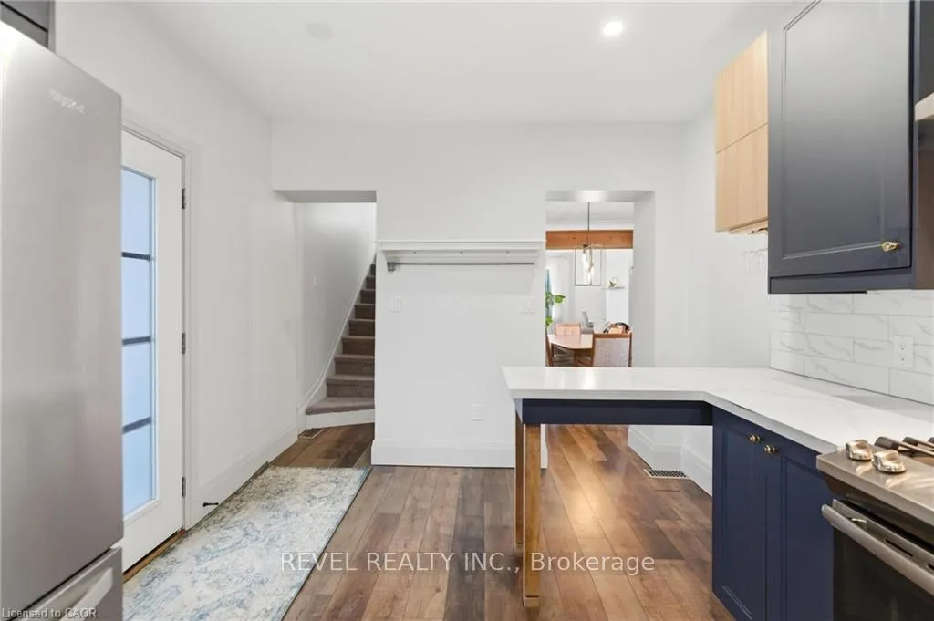 Photo 6 of 47 Wood Street E, Hamilton, North End — HOMEH