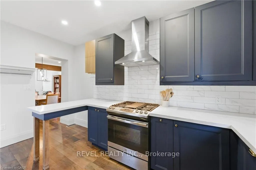 Photo 7 of 47 Wood Street E, Hamilton, North End — HOMEH