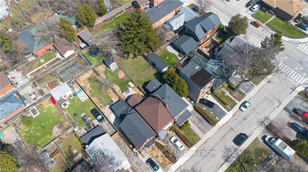 Photo 23 of 47 Wood Street E, Hamilton, North End — HOMEH