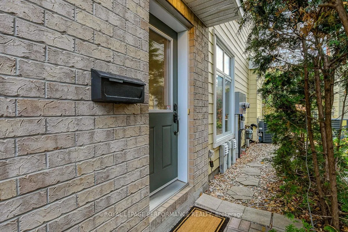 Photo 2 of 318 Iona Street, Ottawa, Westboro/Hampton Park — HOMEH