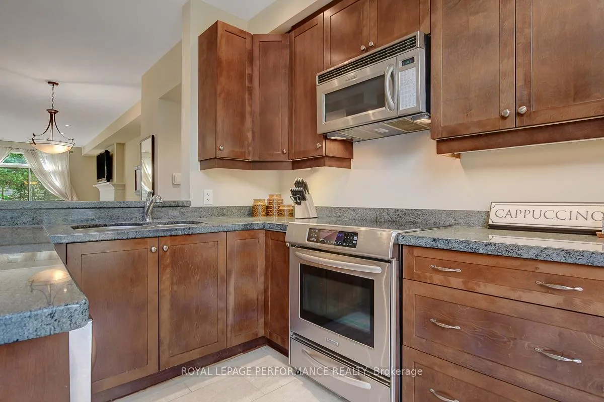 Photo 5 of 318 Iona Street, Ottawa, Westboro/Hampton Park — HOMEH