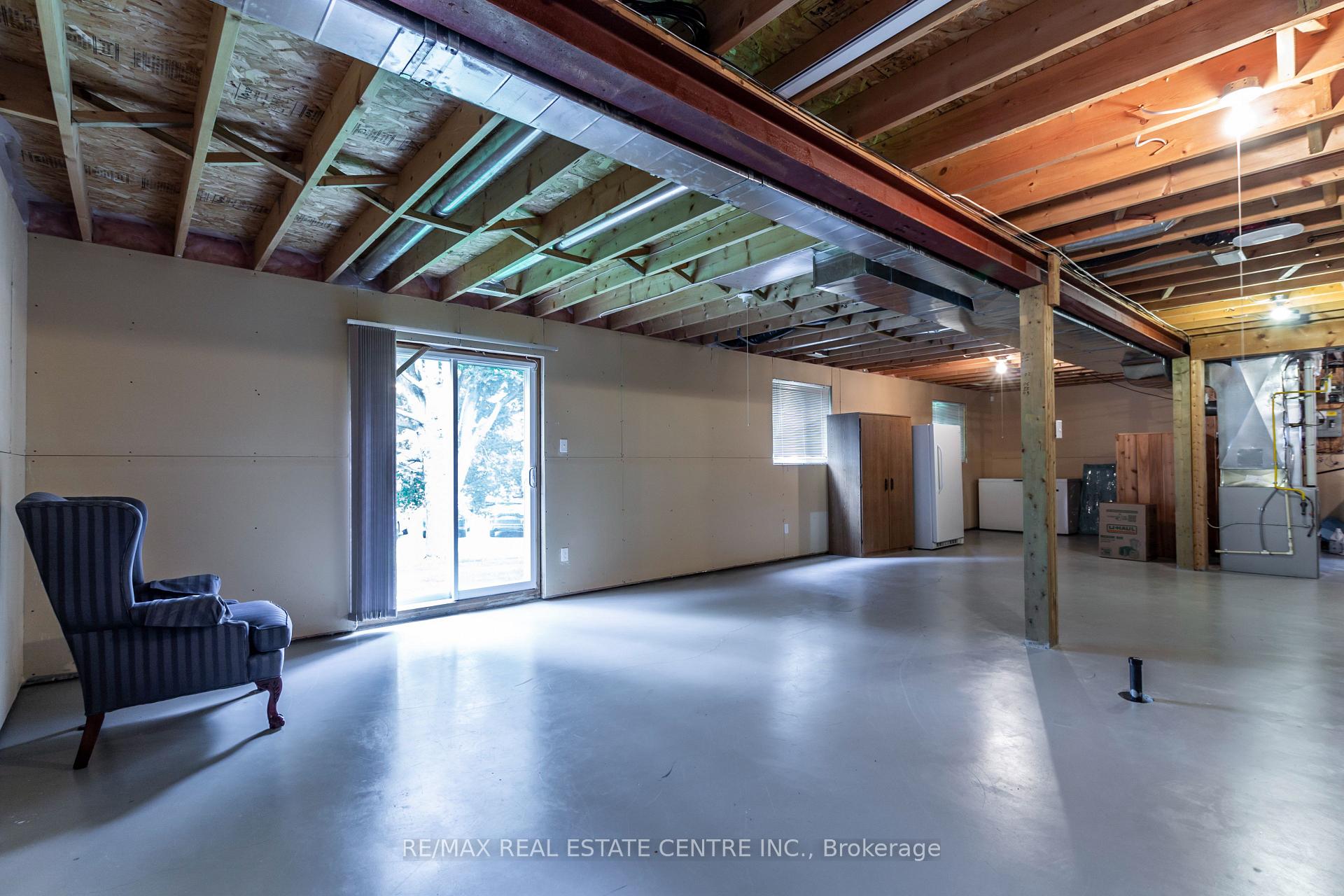 Photo 18 of 15 Bradbury Crescent, Brant, Paris — HOMEH