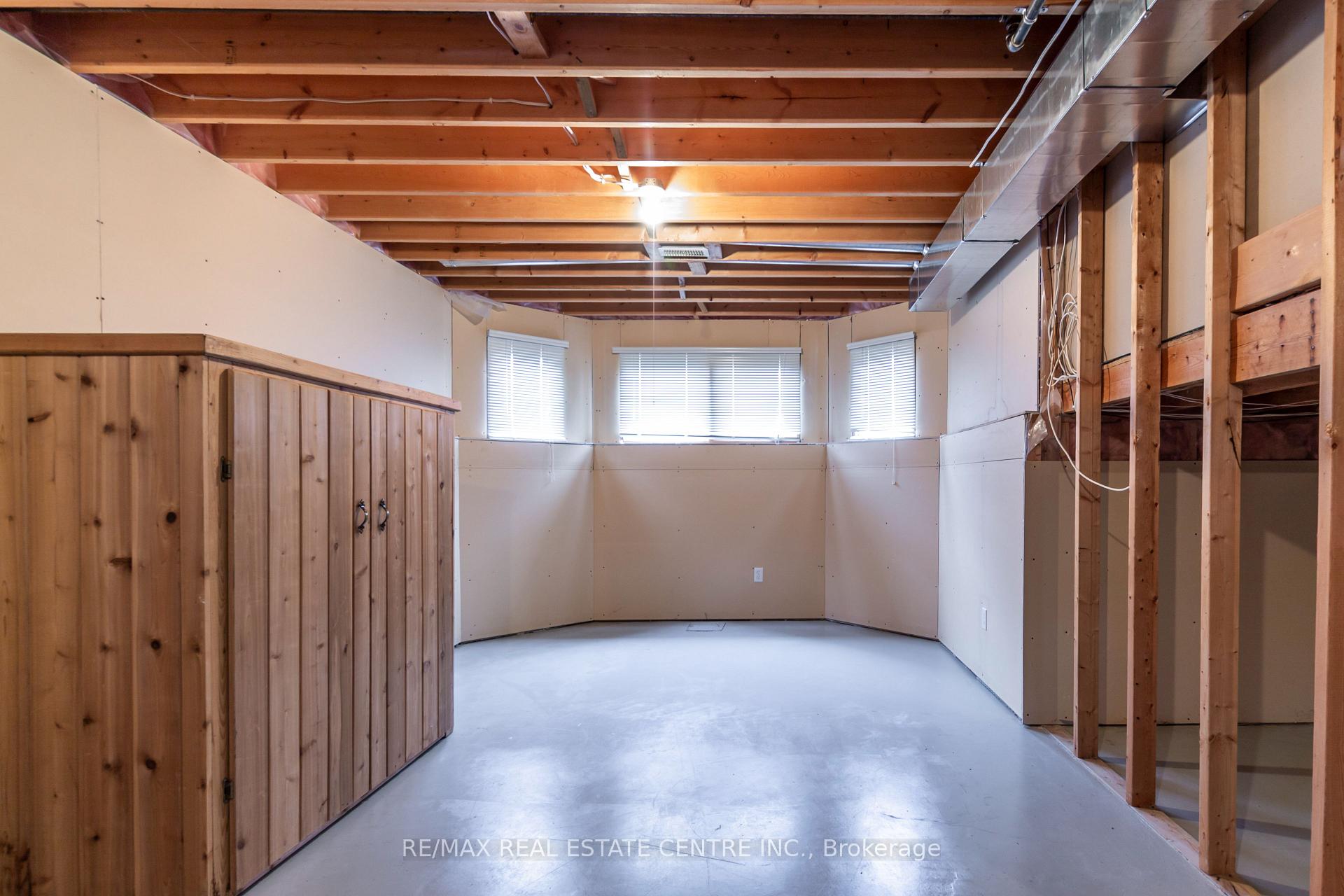 Photo 20 of 15 Bradbury Crescent, Brant, Paris — HOMEH