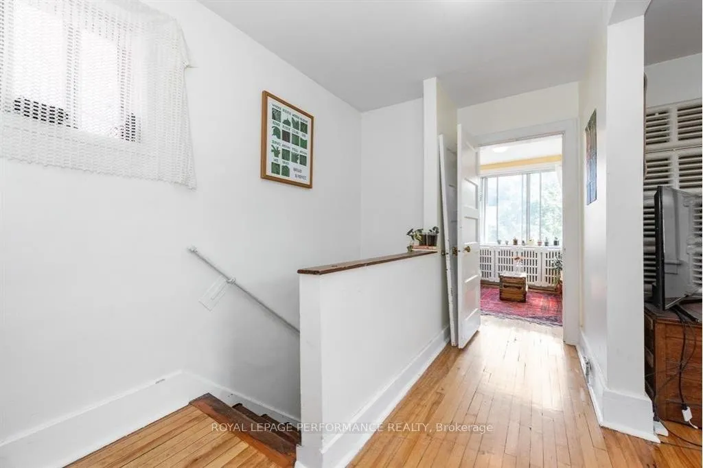 Photo 5 of Unit C, 721 Cooper Street, Ottawa, Ottawa Centre — HOMEH