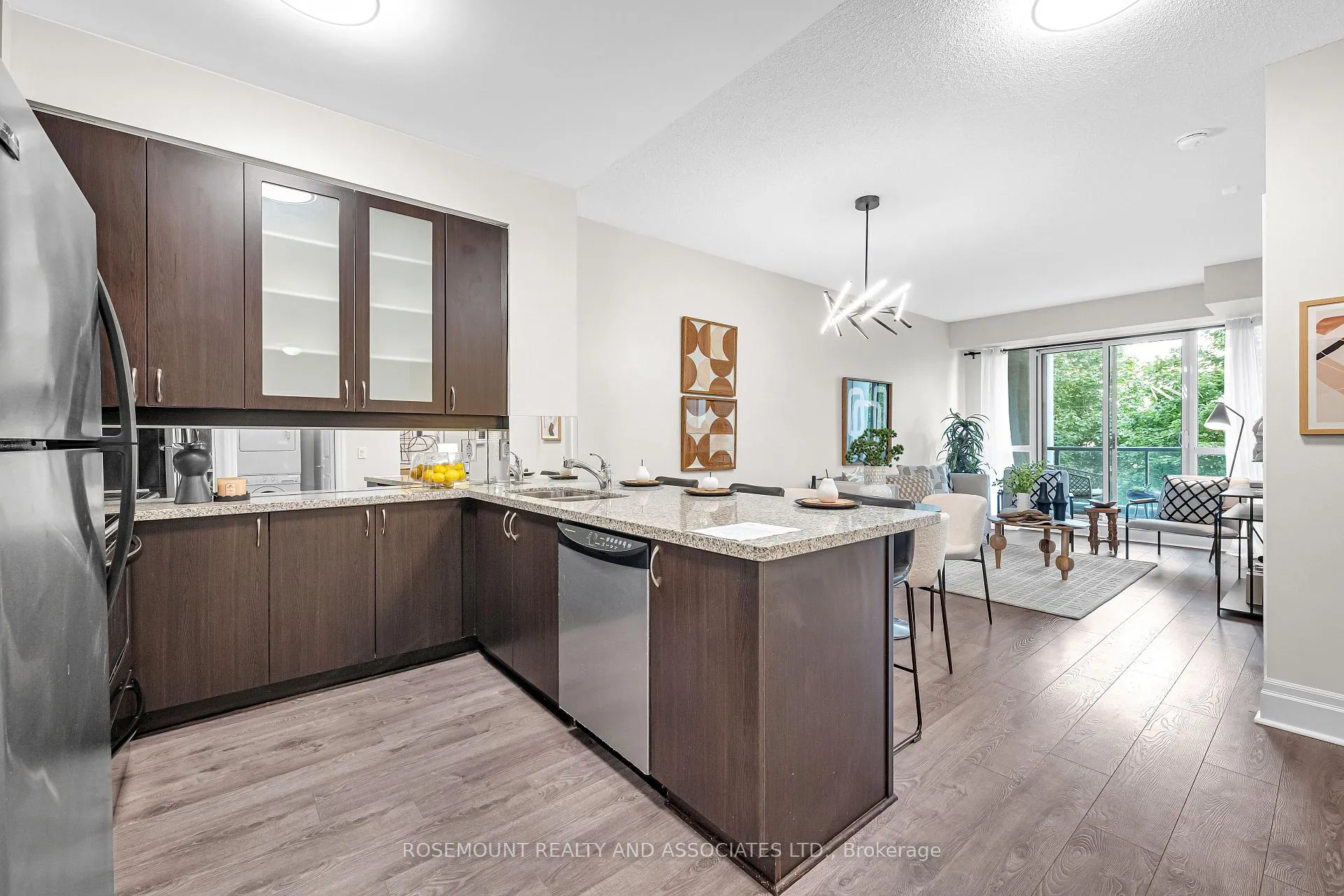 Photo 9 of Unit 223, 39 Upper Duke Crescent, Markham, Unionville — HOMEH