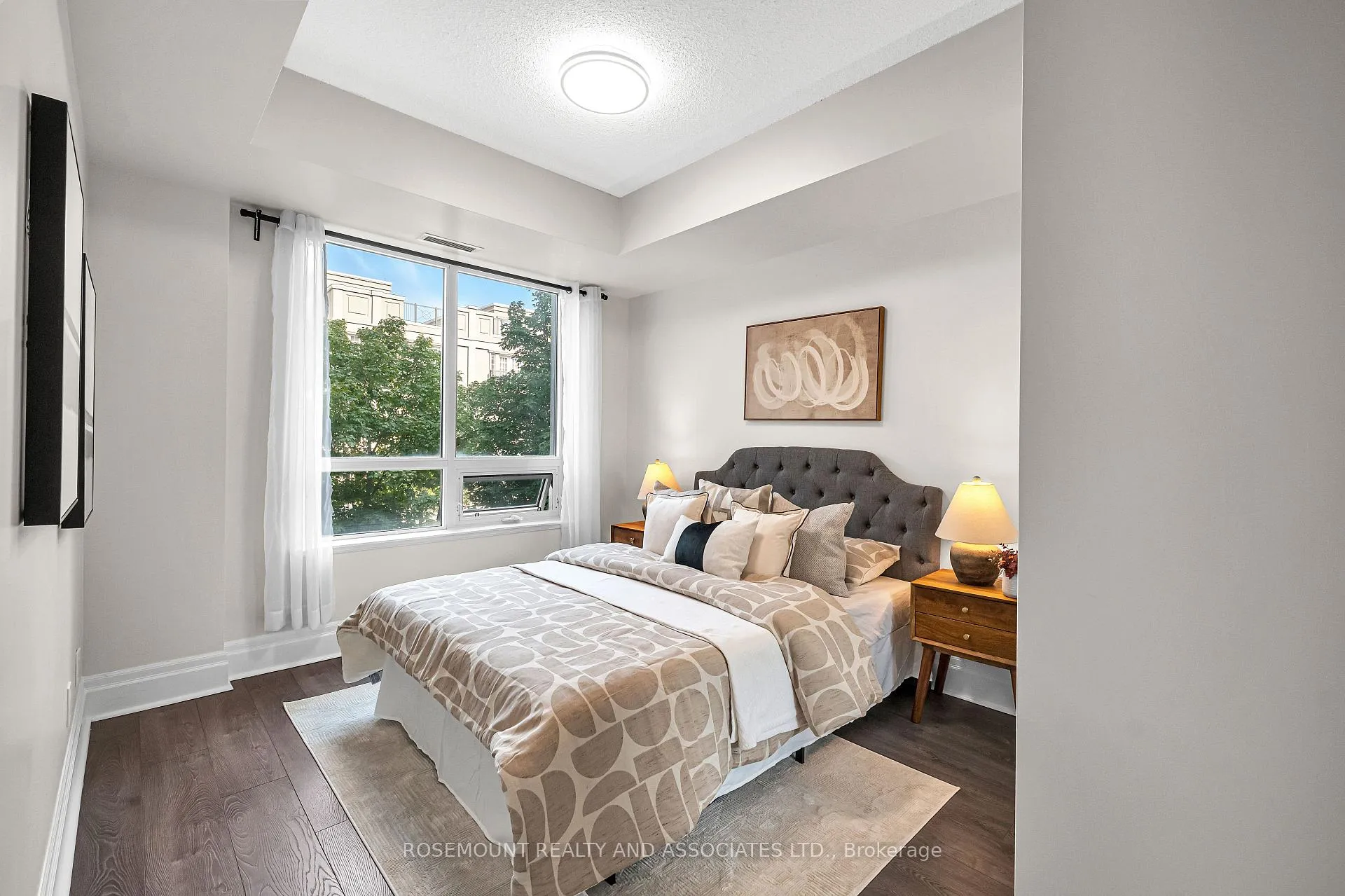 Photo 18 of Unit 223, 39 Upper Duke Crescent, Markham, Unionville — HOMEH