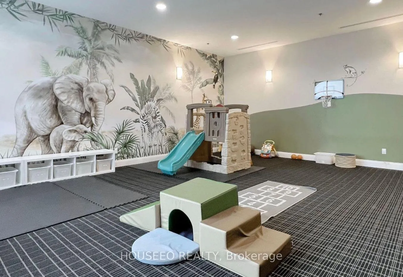 Photo 17 of Unit 1803, 2910 highway 7, Vaughan, Glen Shields — HOMEH