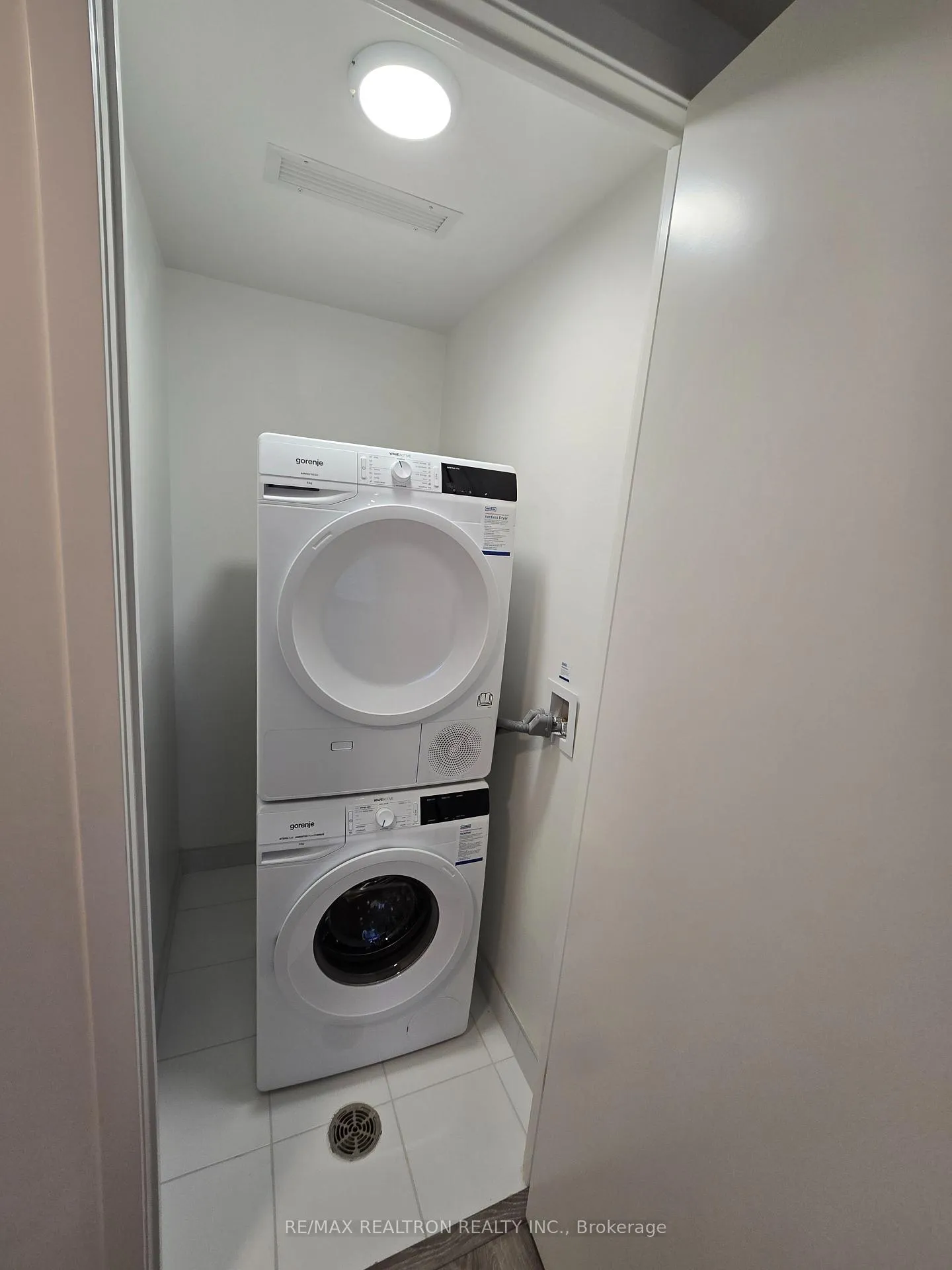 Photo 12 of Unit 1603, 195 Commerce Street, Vaughan, Vaughan Corporate Centre — HOMEH