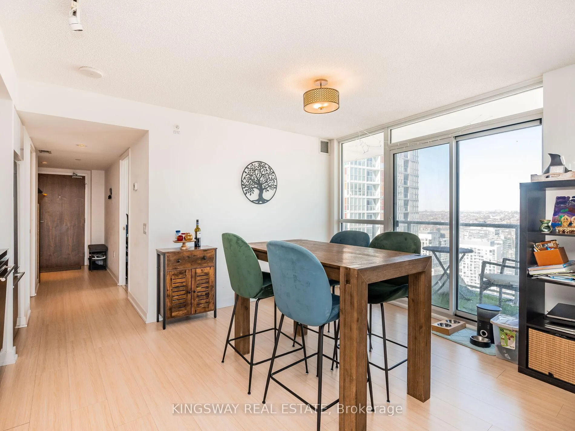Photo 5 of Unit 4001, 75 Queens Wharf Road, Toronto, Waterfront Communities — HOMEH
